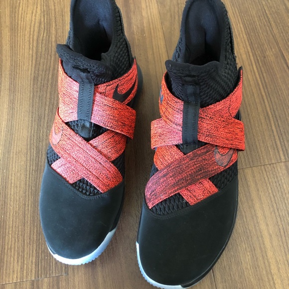 lebron soldier 12 red and black